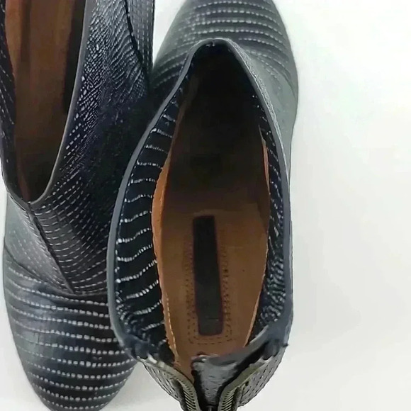 MODERN VINTAGE ANKLE  BOOTS - Picture 7 of 8